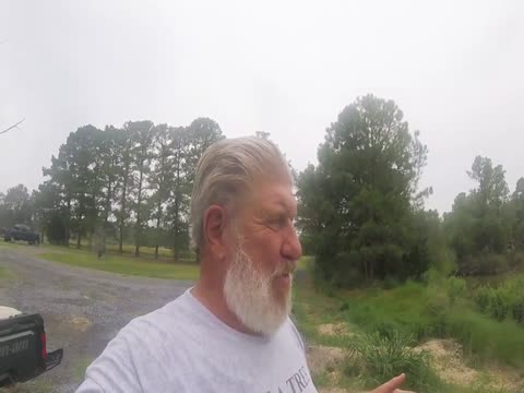 Blue Jay survives his first Hurricane and an Oyster Update. Thumbnail